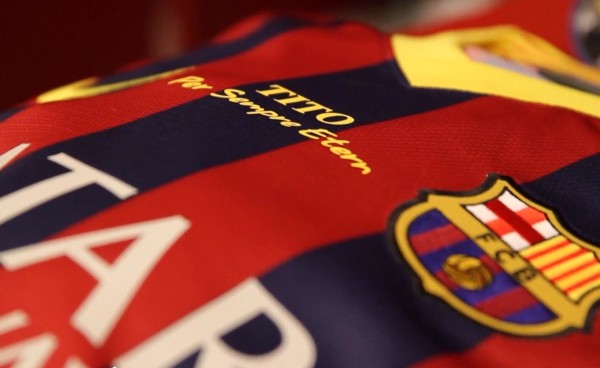 FC Barcelona kit pay tribute to former coach Tito Vilanova who passed away last week