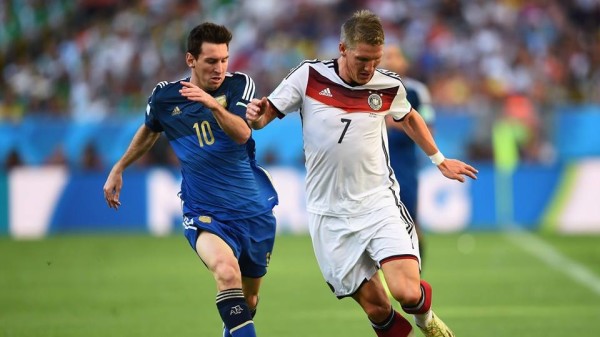 Leo Messi and Bastian Schweinsteiger at the World Cup final